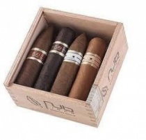 Oliva Nub Sampler набор из восьми сигар.